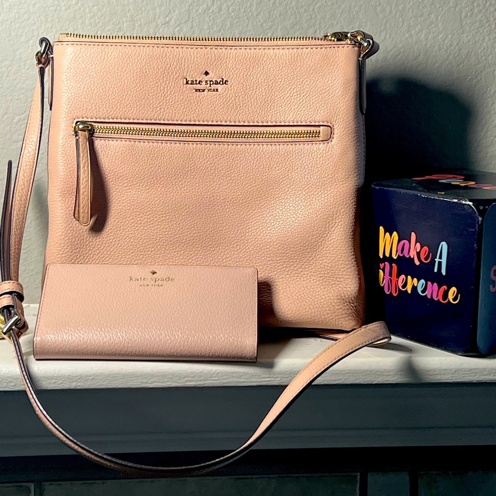 Kate Spade ♠️ ✨Crossbody Purse with Wallet 👛 🦋 - Picture 1 of 4